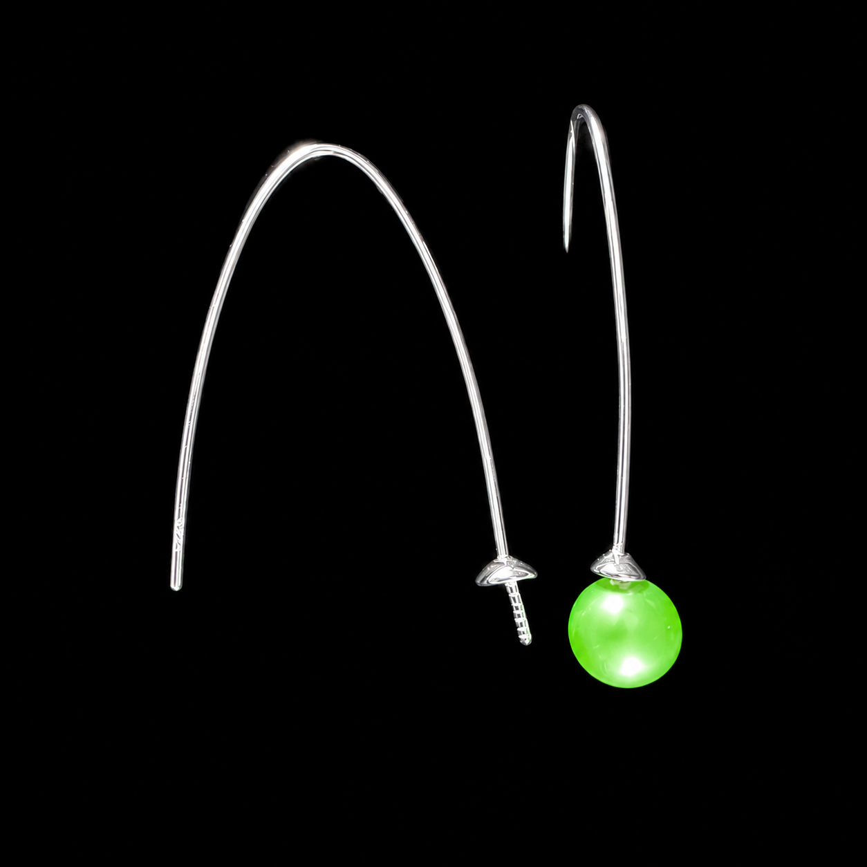 Classic Loop Pearl Earrings