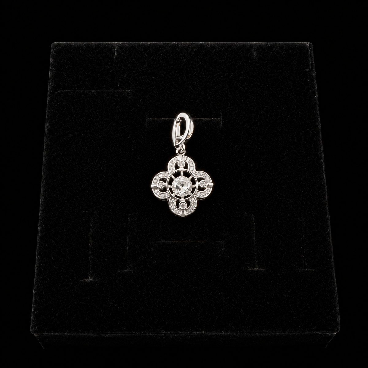 Silver Pearl Quatrefoil Pendant