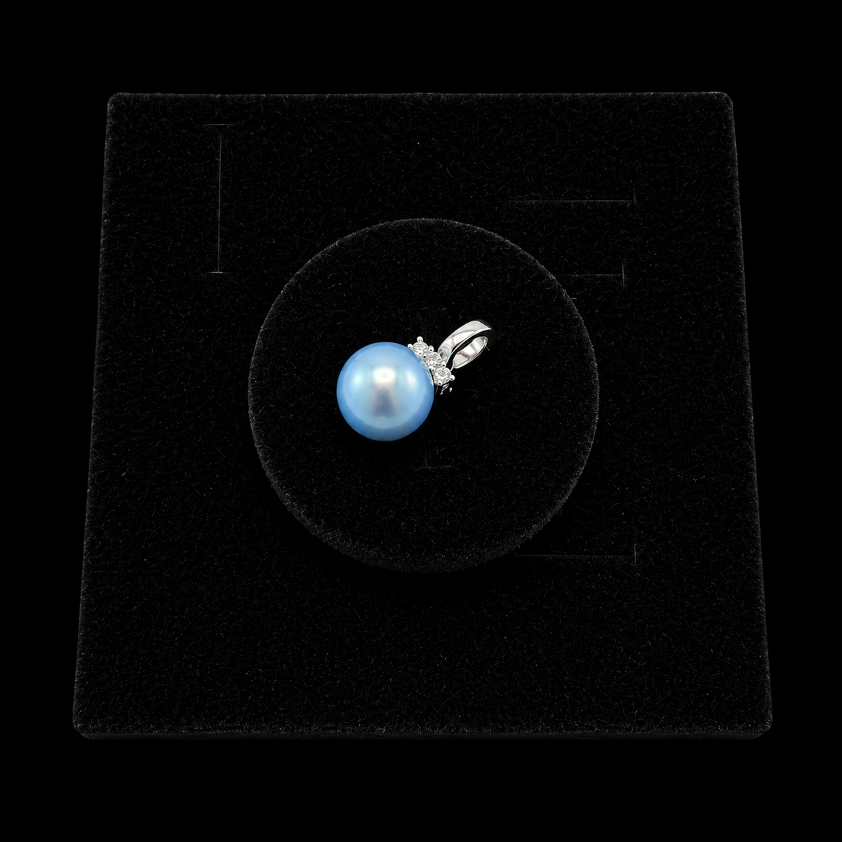 Pearl Posy Pendant