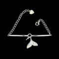 Mother of Pearl Tail and Pearl Drop Bracelet