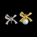 Pearl Gift Bow Pendant