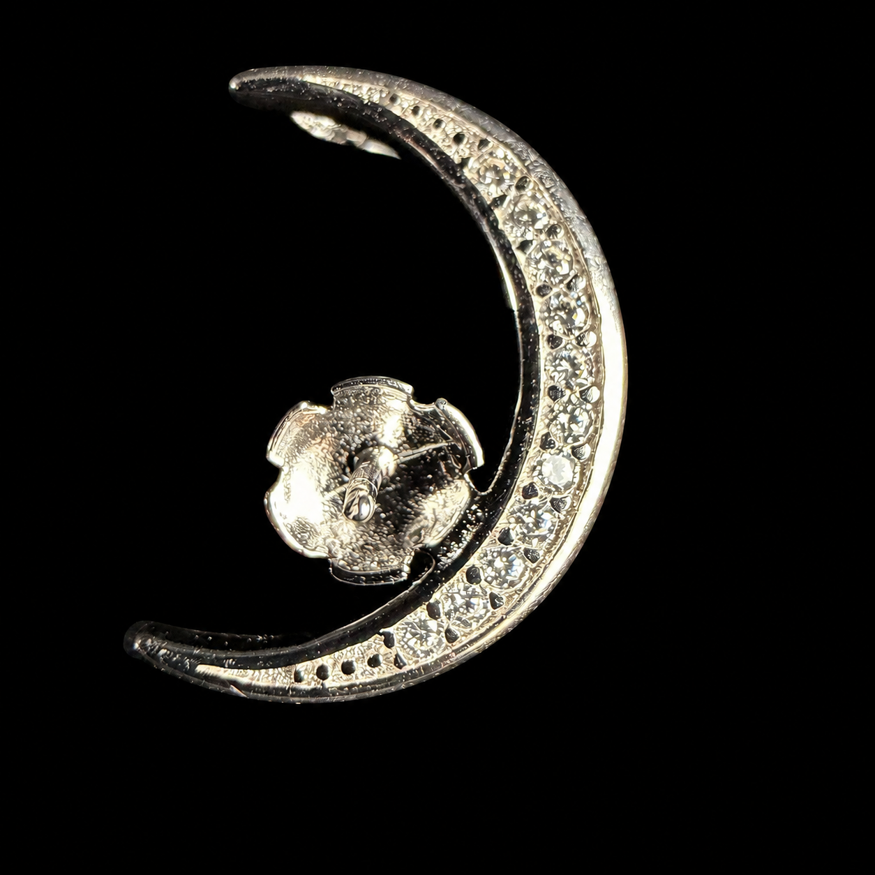 Lunar Gleam Pearl Pendant