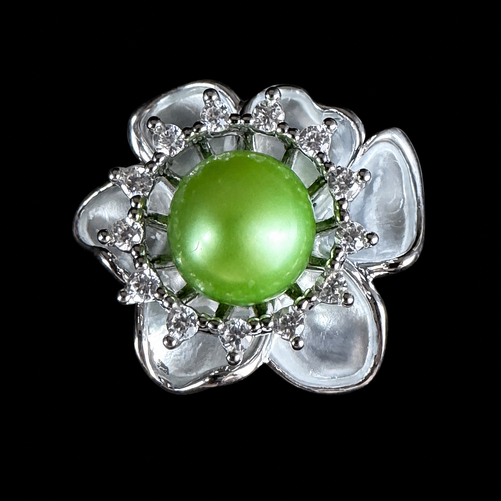 Floral Lustre Pearl Ring