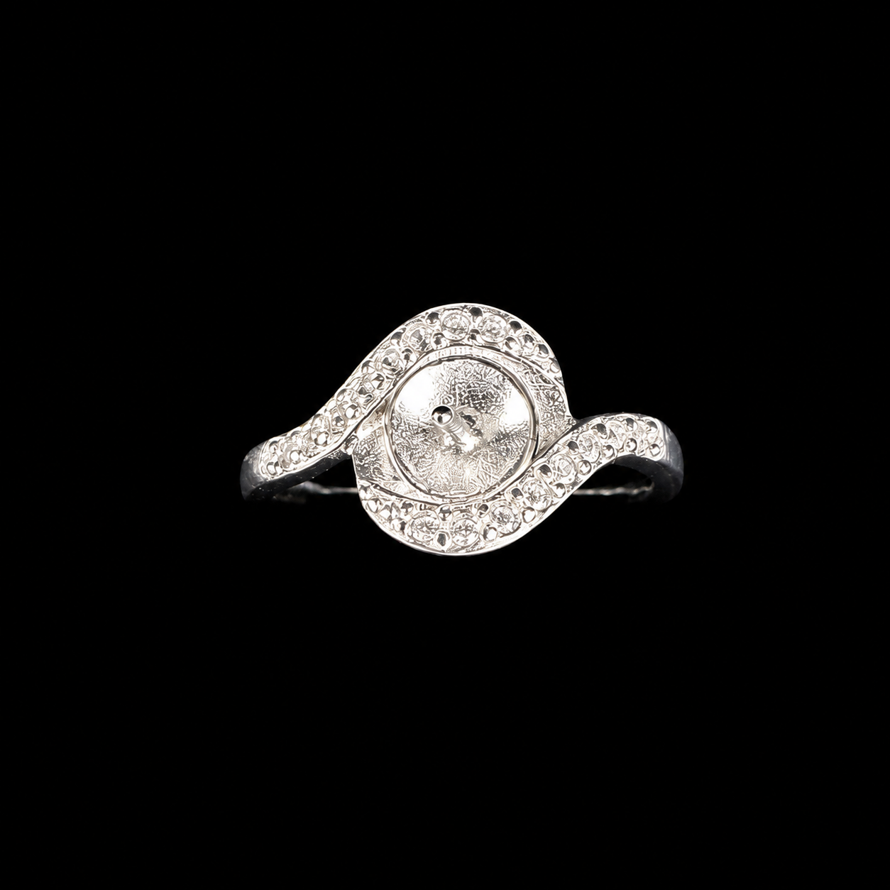 Luminous Pearl Wave Ring