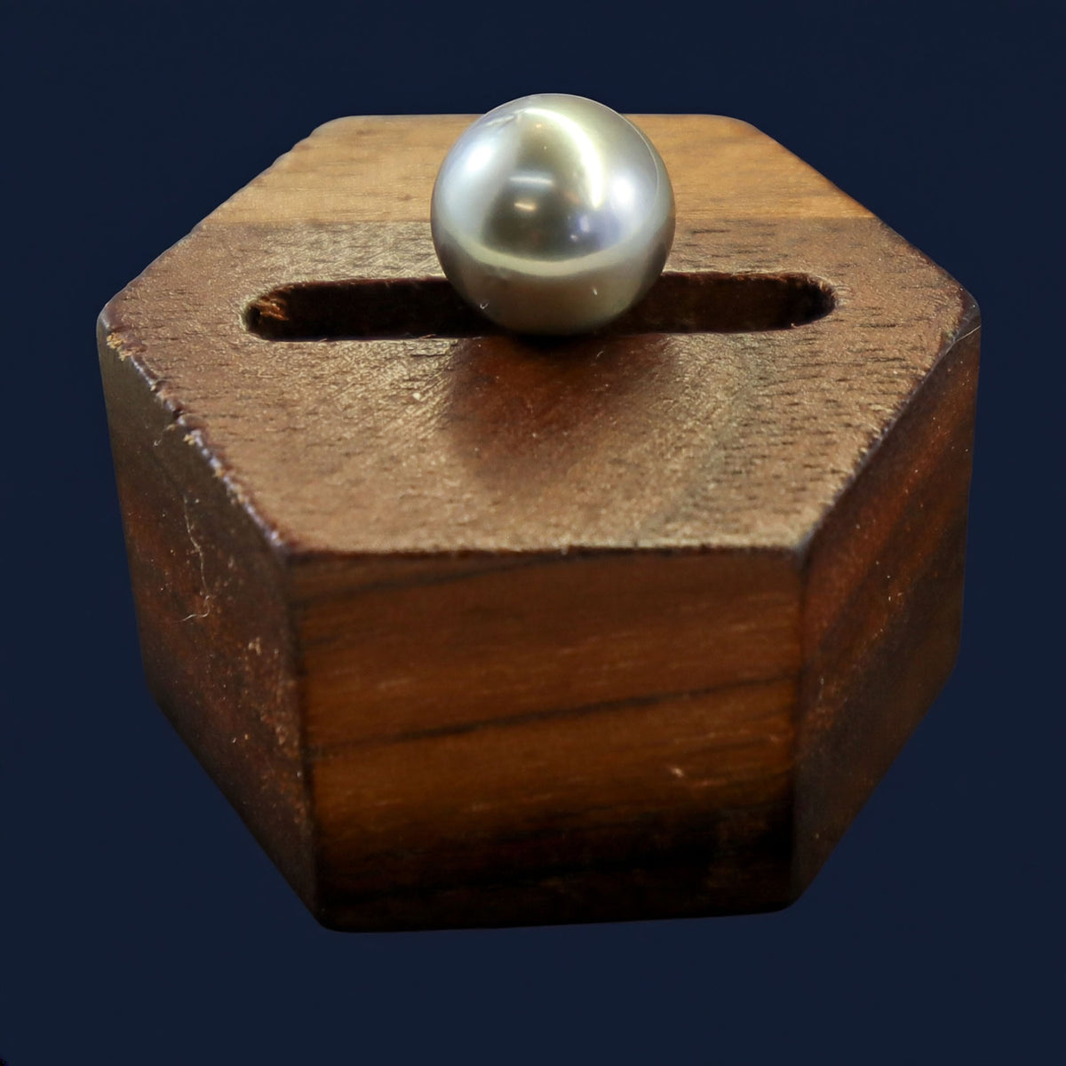 Soft Silver Green Tahitian Pearl