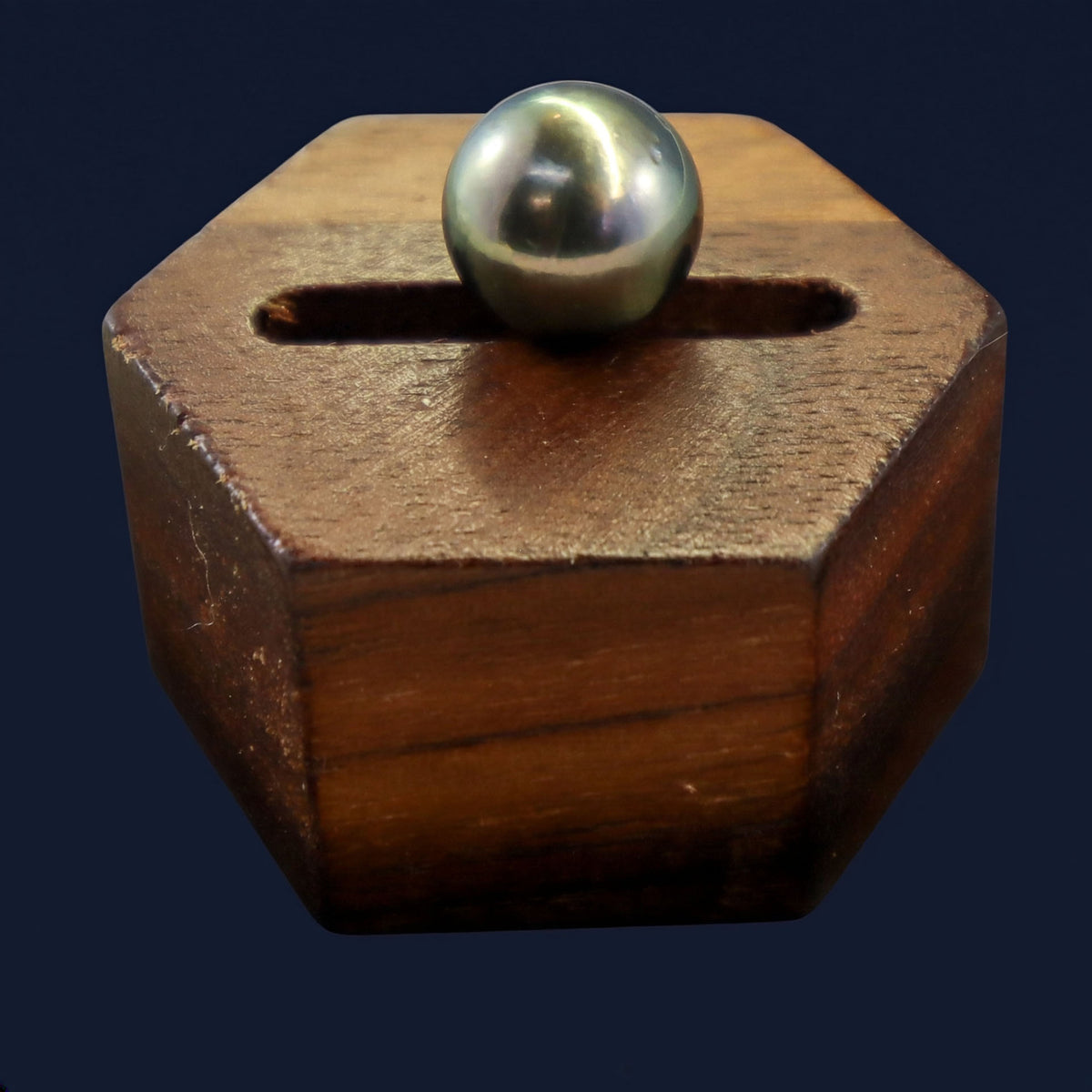 Dark Peacock Tahitian Pearl