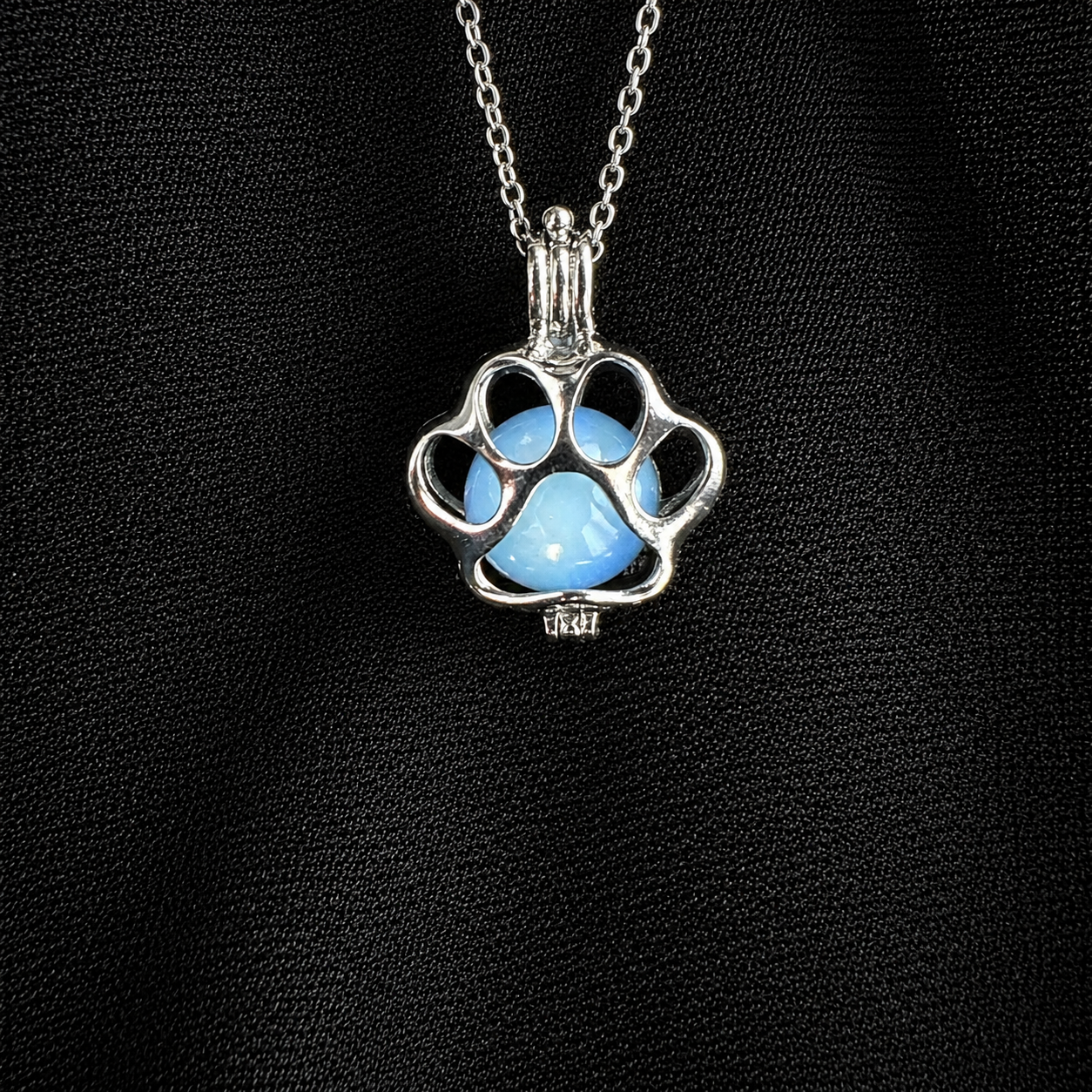 Paw Pendant Pearl Cage