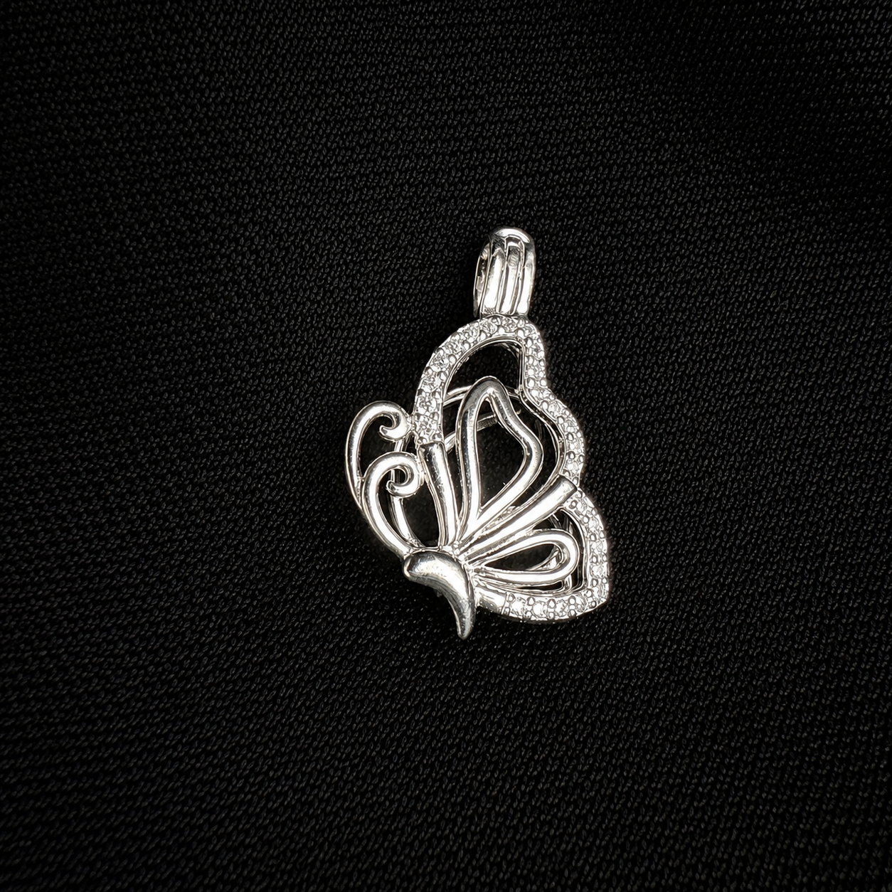 Sparkling Butterfly Pendant Pearl Cage