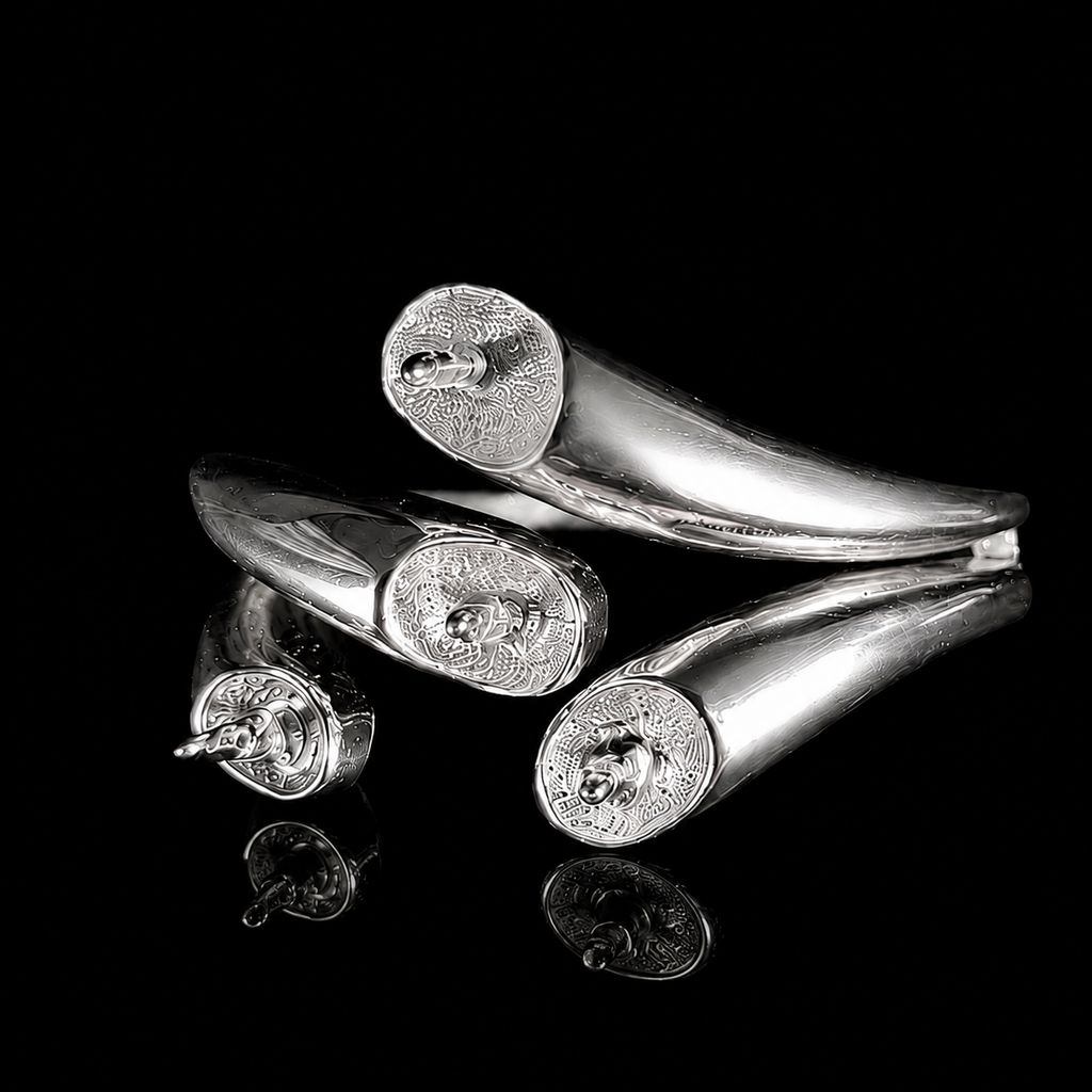 Silver Gleaming Curve Pearl Ring