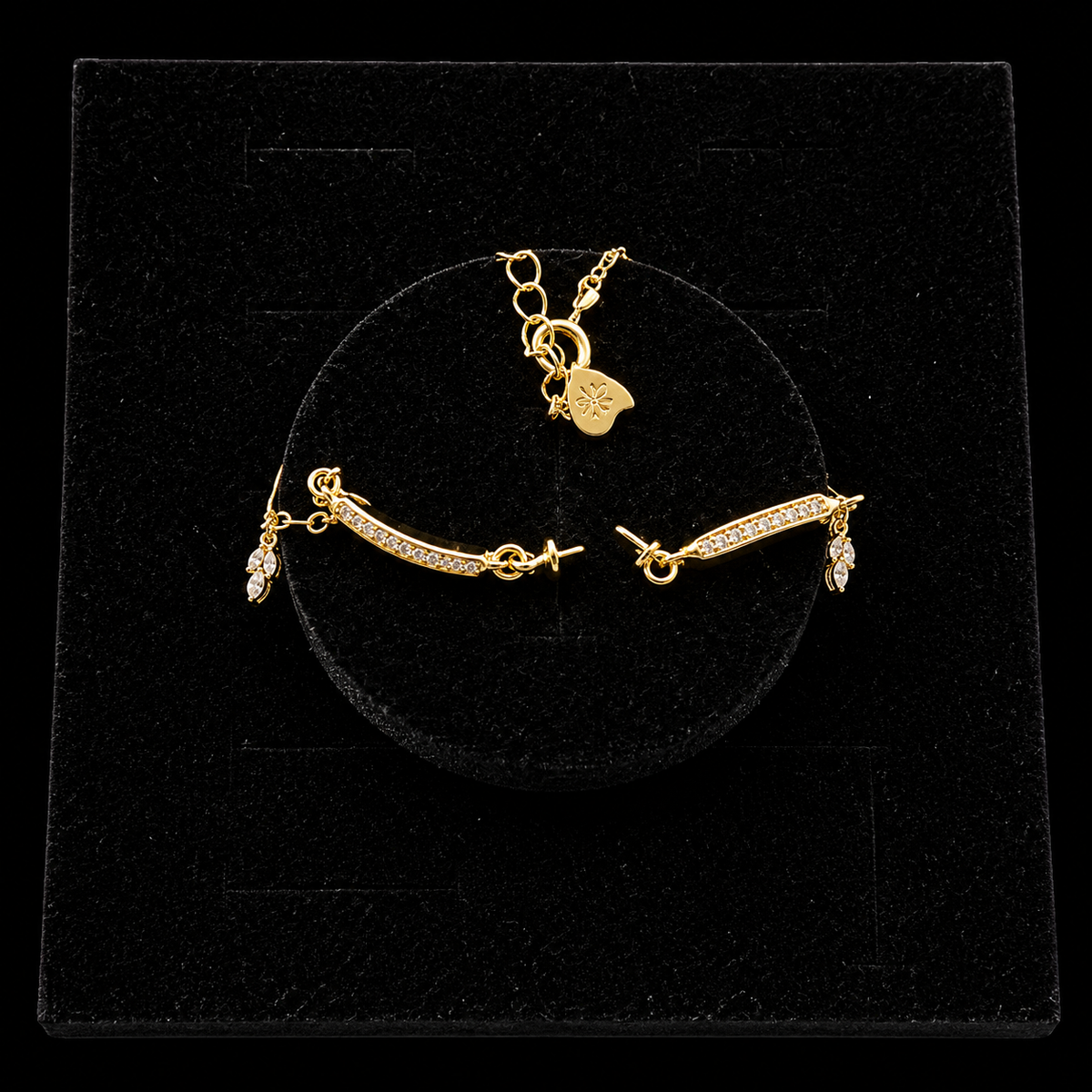 Gold Glitz Pearl Bracelet