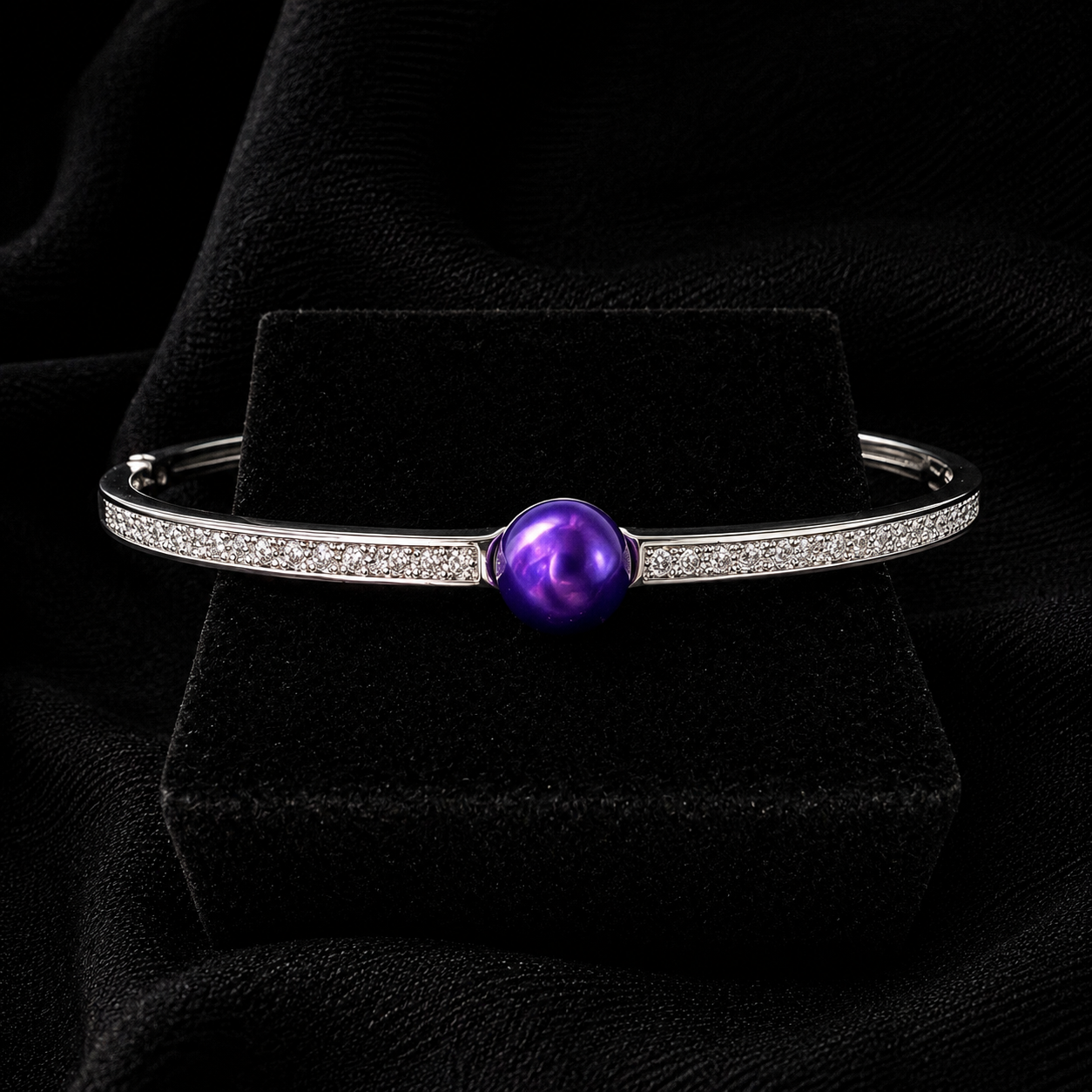 Sparkly Single Pearl Bangle