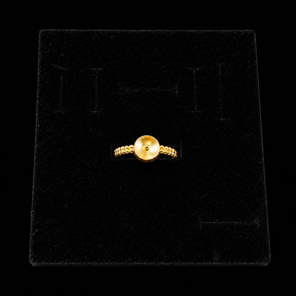 Gold Grooved Pearl Ring