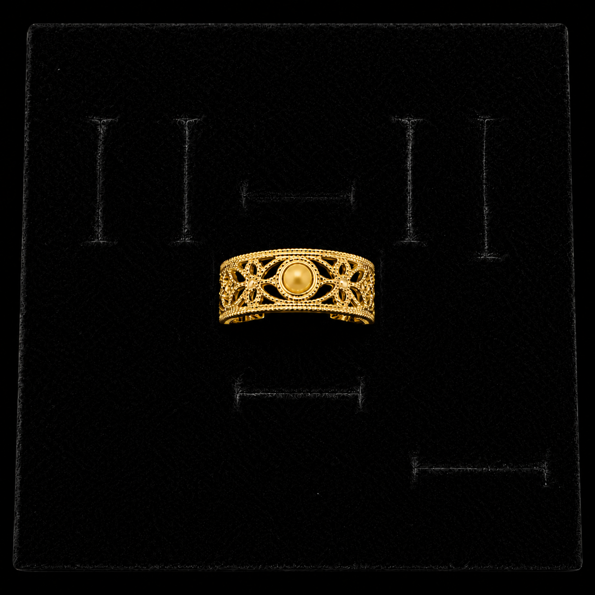Gold Vintage Lace Pearl Ring