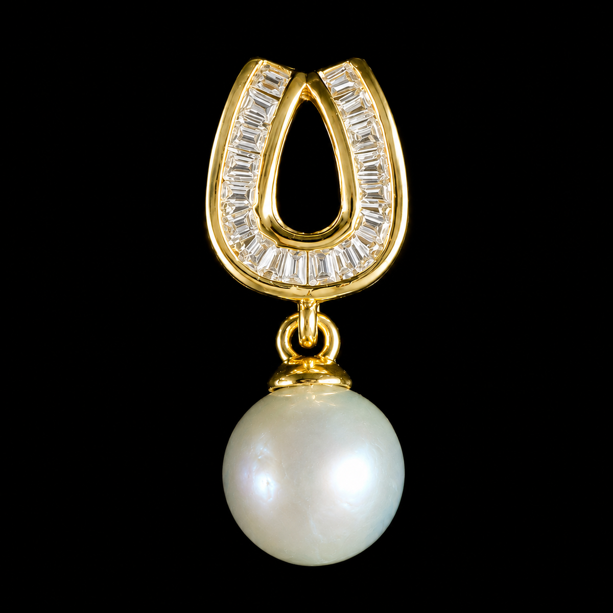 Gold Lucky Horseshoe Pearl Pendant